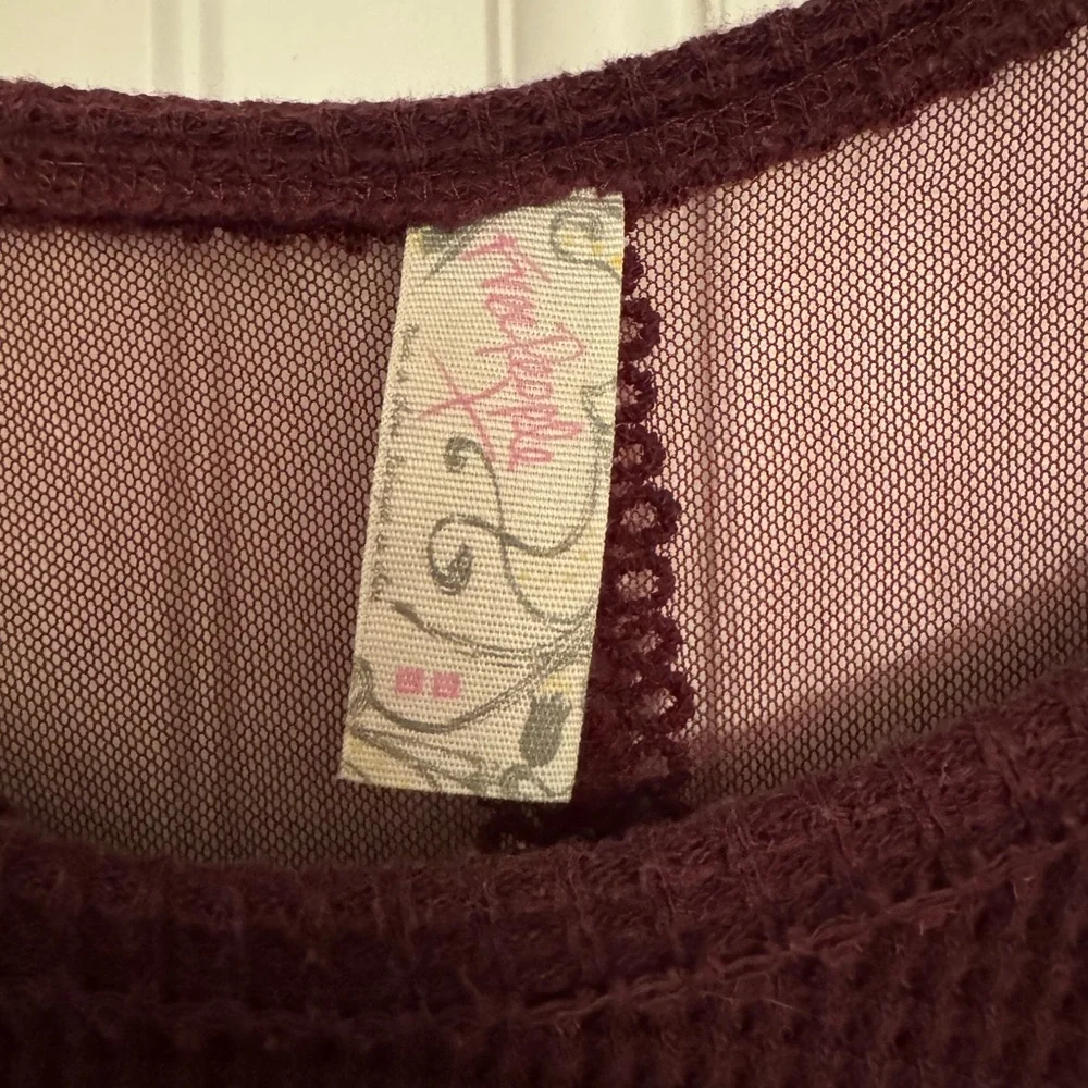Free People Maroon Open Back Lace Waffle Top Medium - Picture 6 of 10